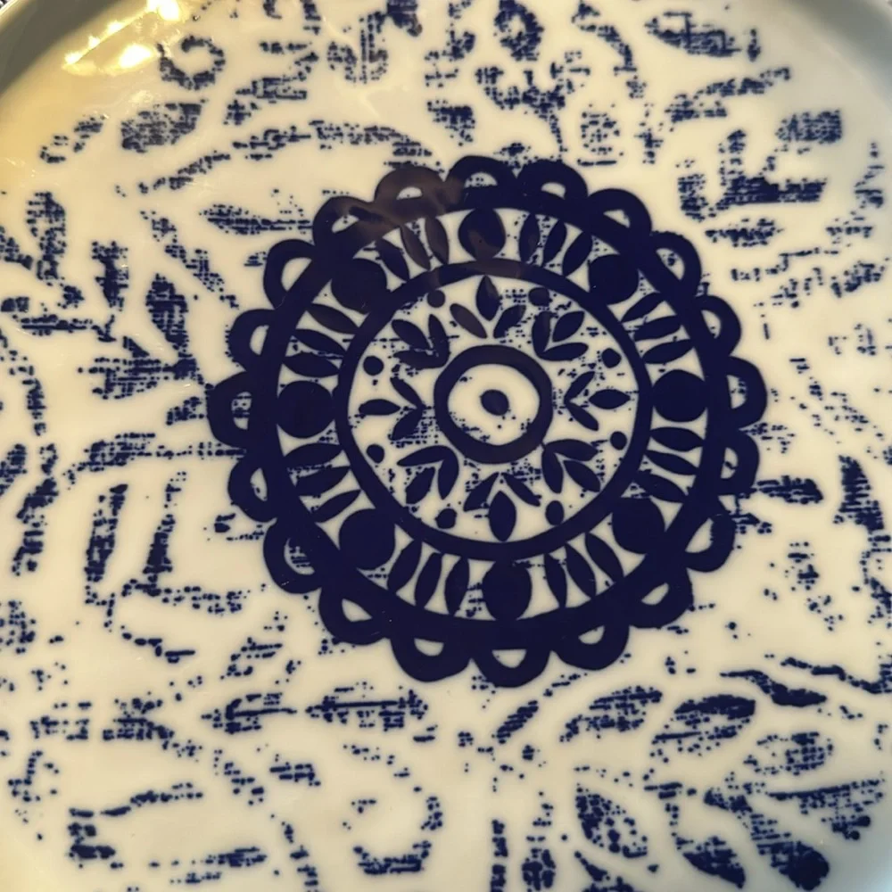 Salad Plate. Crate&Barrel. White and Blue